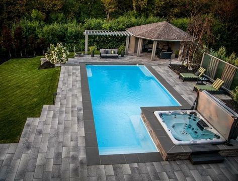 Swimming Pool With Hot Tub, Landscape Design Program, Piscina Container, Pool With Hot Tub, Backyard Landscape Design, Pools Backyard Inground, Diy Swimming Pool, Pool Landscape Design, Small Pool Design