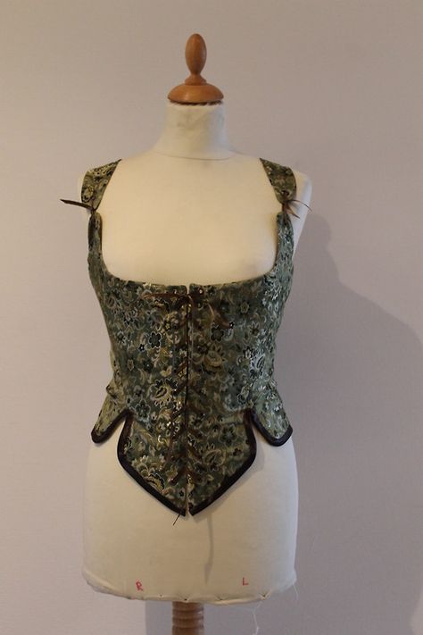 Detailed view of Chinese Silk Corset Silk Corset, Chinese Silk, Corsets, Flapper Dress, Cocktail Dress, Formal Dresses, Silk, Green