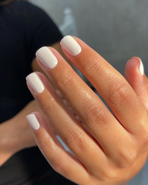 Gelish Nails Colors, Nails Colors Summer, Gelish Nail Colours, Cream Nail Art, Milky Nails, Gelish Nails, Casual Nails, Nails Colors, Cute Gel Nails