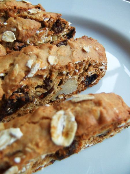 Soft Chewy Oatmeal Raisin Cookies, Biscotti Cookies Recipes, Quaker Oats Recipes, Easy Oatmeal Raisin Cookies, Best Biscotti Recipe, Chewy Oatmeal Raisin Cookies, Oatmeal Raisin Cookie, Raisin Cookie, Cookie Recipes Oatmeal Raisin