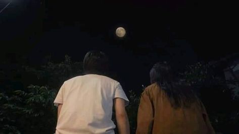 You Are My Moon, Red Photography, Look At The Moon, Short Acrylic, Header Banner, Look At The Stars, Aesthetic Photography Nature, روتين العناية بالبشرة, Cute Love Couple Images