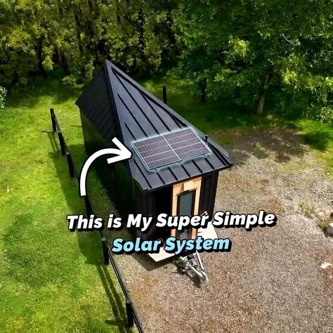 Tiny House Solar Power, Tiny House Simple, Off Grid Tiny House, Luxury Cabins, Cheap Solar, Solar Power House, House Simple, Live Big, Vacation House