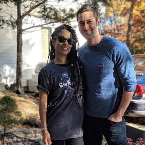 MAX & SHARPE 💌 on Instagram: “📸: Freema via Twitter #sharpwin #newamsterdamitalia #NewAmsterdam #nbc #ryaneggold #freemaagyeman” Ryan Eggold, Tv Romance, Interracial Relationships, New Amsterdam, Heaven Sent, Me Tv, New Love, Beautiful Black Women, Amsterdam