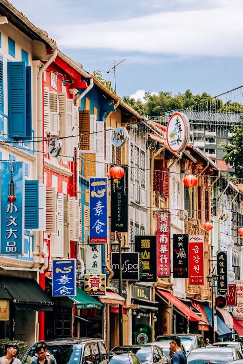 Fka Twigs Hair, Chinatown Photography, Singapore Chinatown, Colourful Photography, Singapore Things To Do, Singapore Photography, Singapore Vacation, Photography Buildings, London Street Photography