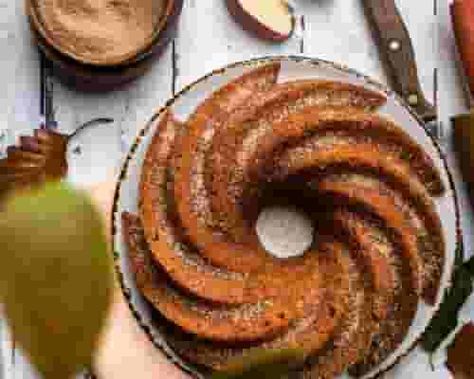 Vegan Apple Cider Donut Cake Vegan Apple Cider Donut Cake, Tzatziki Sauce Vegan, Apple Cider Donut Cake, Cider Donut Cake, Vegan Apple Cider, Jackfruit Sandwich, Vegan Chocolate Pudding, Vegan Jambalaya, Vegan Breads