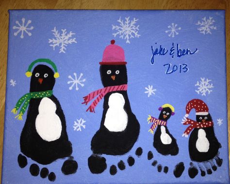 Penguin Footprint Art for Christmas.  Super easy craft for children using stretched canvas. I used acrylic paint for the blue background and penguin bodies, and paint markers for everything else.  An easy way to do painted footprint crafts with children is to set up in the bathroom (contain the mess / tile floor!) and fill the tub with warm water. As soon as your child is done making prints, stand the child in the tub and clean him/her up. Penguin Footprint Art, Penguin Footprint, Winter Art Project, Footprint Penguin, Paint Activities, Kids Painting Projects, Learning Garden, Craft For Children, Art For Christmas