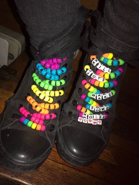 Kandi Shoes, Scene Converse, Arcade Core, Emo Kandi, Kandi Scene, Scene Kid Outfits, Arcade Carpet, Rawring 20s, Scene Kandi