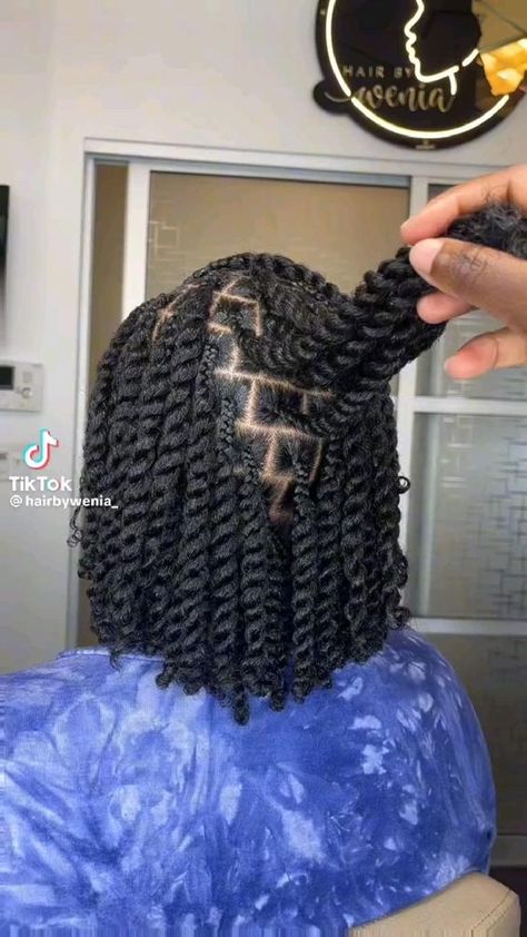 Updo Cabello Natural, Short Hair Twist Styles, Cabello Afro Natural, Short Box Braids Hairstyles, Twisted Hair, Natural Hair Stylists, Extension Hair, Quick Natural Hair Styles, African Hair Braiding Styles