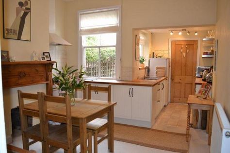 How to make a kitchen/diner in a small terraced house - awesome idea! Living Room Small Ideas, Room Small Ideas, Terrace House Kitchen, Terraced House Kitchen, Terraced House Interior, Small Terraced House, Terrace House Interior, Small Kitchen Diner, Tiny House Kitchen Storage