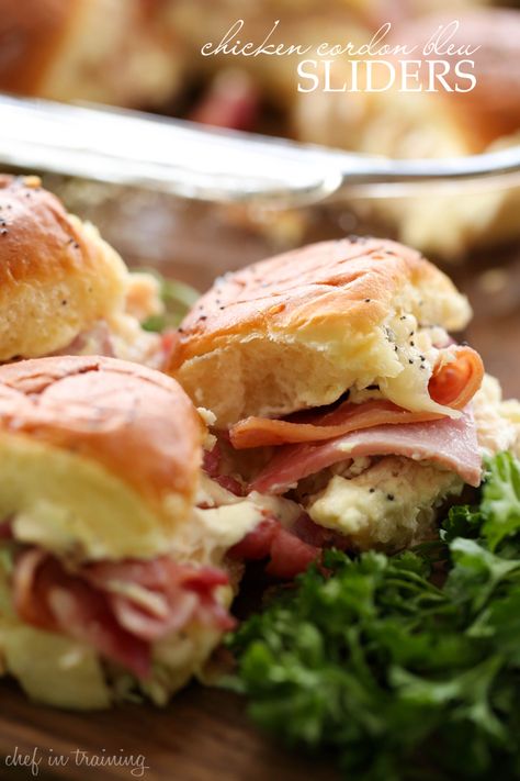 Chicken Cordon Bleu Sliders - Chef in Training Chicken Cordon Bleu Sliders, Cordon Bleu Sliders, Breakfast Slider, Chicken Ham, Chicken Cordon, Hawaiian Rolls, Chicken Cordon Bleu, Slider Recipes, Burgers Sandwiches