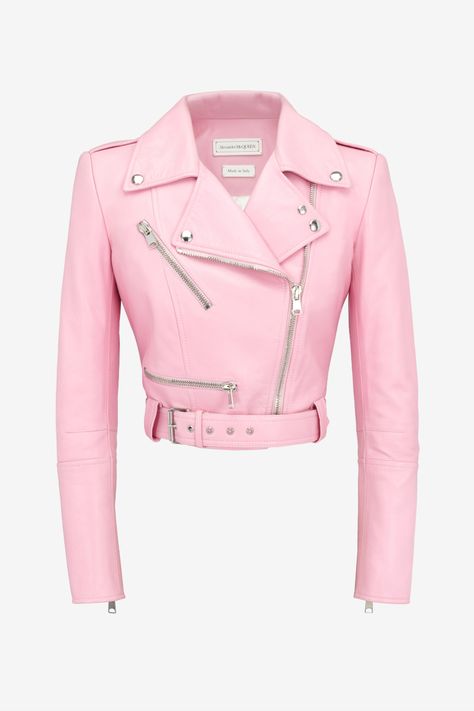 Pink Alexander Mcqueen, Alexander Mcqueen Resort, Cropped Biker Jacket, Resort 2024, Work Fits, Yamaha Motorcycles, Cropped Leather Jacket, Black Outfits, Pink Jacket