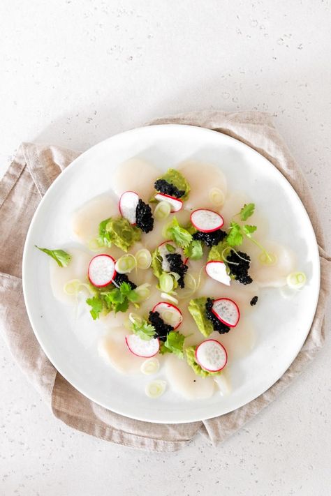 Scallop Carpaccio with Avocado Cream and Fish Roe - Foodfuelness Avocado Carpaccio, Fish Carpaccio, Scallop Carpaccio, Fish Roe, Gourmet Appetizers, Dairy Free Low Carb, Avocado Cream, Seafood Dishes, Few Ingredients