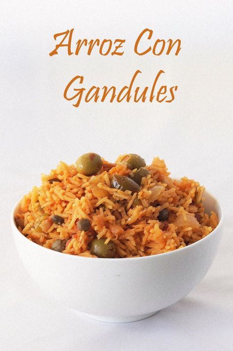 Arroz Con Gandules - Puerto Rican Rice with Pigeon Peas. Gluten-free Arroz Con Gandules is a traditional Puerto Rican rice dish. Packed with flavor to serve any night of the week and so quick and easy. #dinner #ricerecipe #glutenfree Arroz Con Gandules Puerto Rican, Puerto Rican Rice And Beans, Rice With Pigeon Peas, Puerto Rican Rice, Unique Side Dishes, Healthy Mexican Recipes, Pigeon Peas, Mexican Street Food, Rice And Beans