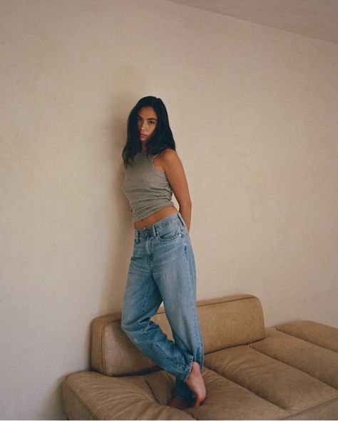 Christina Nadin Christina Nadin Outfit, Christina Nadin, September 7, White Outfits, Modest Outfits, Spring Summer Fashion, On Tumblr, Madewell, Mom Jeans