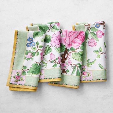 Green White Pink Wedding, Floral Napkins Wedding, White Pink Wedding, Rose Napkins, Tea Cup Collection, Cup Collection, Napkins Wedding, Table Setting Inspiration, Floral Napkins