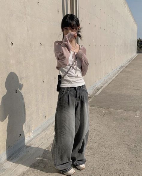 ♥ acubi fashion Cute Fashion Korean Casual Outfits, Acubi Club, Chinese Douyin, Girl Rockstar, Y2k Acubi, Korean Fashion Grunge, Simple Streetwear, Trendy Tiktok, Acubi Fashion