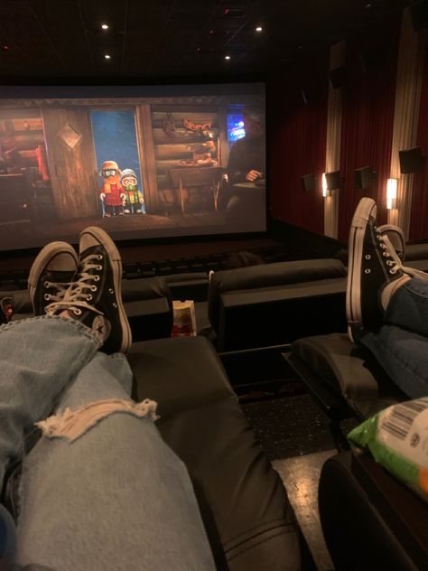 Inside Movie Theater Snapchat, Cinema With Boyfriend, Cinema Outfit Ideas Movies, Movie Theater Date, Couples Vision Board, Cinema Outfit, Movie Theater Aesthetic, Movie Hall, Cinema Date