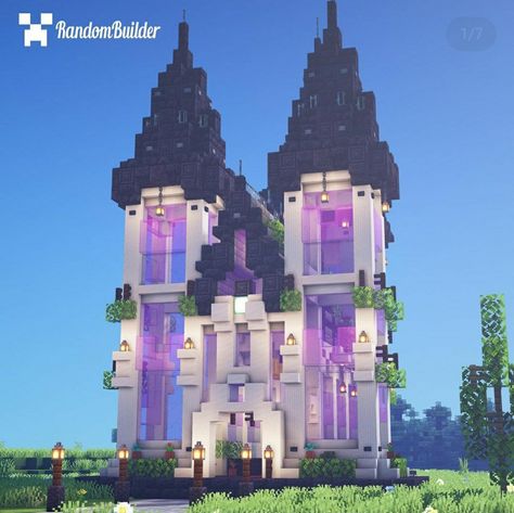 Minecraft Astrology Builds, Cottagecore Castle Minecraft, Light Blue Minecraft House, Cool Minecraft Builds Creative, Minecraft Princess Castle, Minecraft Purple House, Mini Castle Minecraft, Colorful Minecraft Builds, Purple Minecraft House