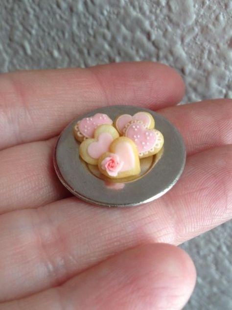 Polymer Clay Valentines Day, Clay Bakery, Polymer Clay Valentines, Clay Valentine, Coffee Necklace, Miniature Polymer Clay, Miniature Items, Miniature Foods, Mini Dollhouse