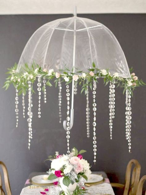 Umbrella Decoration Ideas, Bridal Shower Umbrella, Umbrella Centerpiece, Floral Umbrellas, Country Bridal Shower, Umbrella Decorations, Umbrella Wedding, Shower Inspiration, Umbrella Designs