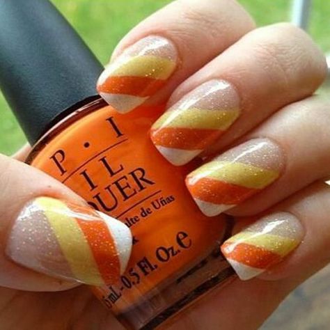 November Nail Art, Do It Yourself Nails, Candy Corn Nails, Yellow Nail, Fall Nail Art Designs, Thanksgiving Nails, Halloween Nail Designs, Fall Nail Art, Halloween Nail Art