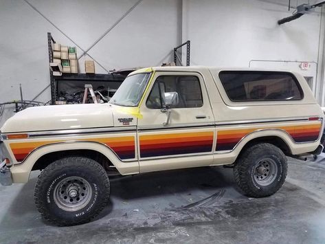 1978 Bronco, Truck Paint Jobs, Sunset Paint, 1978 Ford Bronco, Broncos Colors, Hot Trucks, F150 Truck, Truck Paint, Slowly But Surely