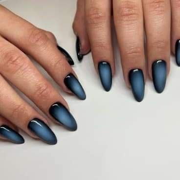 Airbrush Nails Ombre, Nail Ideas With Designs, Cool Blue Nails, Airbrush Nails Designs, Blue And Red Nails, Nails Inspo Blue, Nails Design Blue, Dark Nail Colors, Airbrush Nail