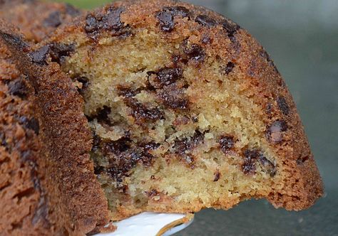 Zucchini Cake With Chocolate Chips, Moist Chocolate Zucchini Cake, Chocolate Chip Zucchini Cake, Chocolate Zucchini Cake Recipe, Chocolate Zucchini Brownies, Pumpkin Cake Mix, Zucchini Cakes Recipe, Cake Design Ideas, Chocolate Zucchini Cake