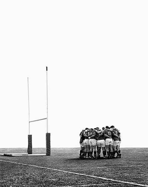 Rugby-110 Rugby Photoshoot Ideas, Womens Rugby Aesthetic, Rugby Aesthetic Wallpaper, Rugby Photoshoot, Rugby Drawing, Rugby Motivation, Rugby Aesthetic, Rugby Illustration, Photo Rugby