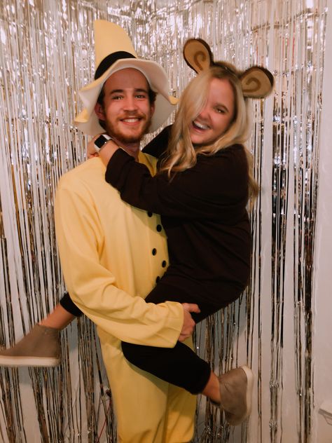 Curious George and the man with the yellow hat Curious George Halloween, Halloween Costumes For Friends, Curious George Costume, Man With The Yellow Hat, Man In The Yellow Hat, Cute Halloween Costume, Halloween Costume Idea, Yellow Suit, Costumes For Teens