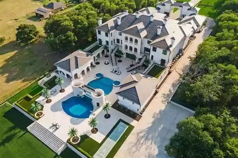 For $24.5M You Can Get a Stunning Southlake Dream Home You'll Never Want to Leave - CandysDirt.com Southlake Texas, Indoor Basketball Court, Texas Photo, Rich Home, Fire Features, Saltwater Pool, House And Home Magazine, Luxury Property, Luxury Real Estate