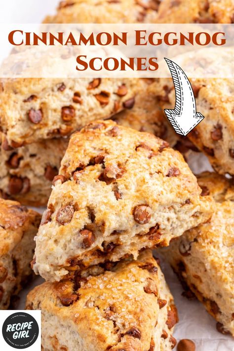 Eggnog Scones recipe from RecipeGirl.com #eggnog #scones #recipe #RecipeGirl Christmas Scones Recipe Easy, Holiday Scones Recipe, Freezing Scones, Gingerbread Scones Recipe, Thanksgiving Scones, Christmas Scones Recipe, Fall Scones Recipe, Scones Christmas, Holiday Scones