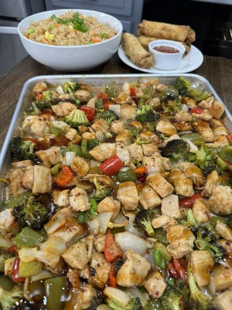 Luke Brown - Easy Orange Chicken Sheet Pan Meal 🔥 This... Luke Brown, Easy Orange Chicken, Chicken Sheet Pan, 1200 Calories, Orange Chicken, Food Board, Sheet Pan Recipes, Pop It, The Oven