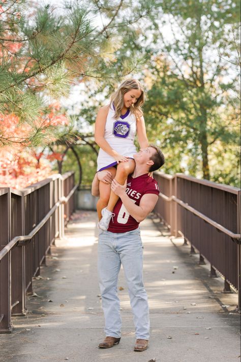 Football Couples Photoshoot, Cute Football And Cheerleader Pictures, Football Senior Pics With Girlfriend, Cheer Couple Pictures, Football And Cheer Photoshoot, Football And Cheer Pictures, Football Cheerleader Couple Pictures, Football Couples Pictures, Cheer And Football Couples Pictures