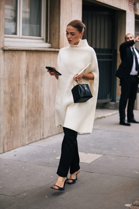 Black And White Outfit, Cardigan Sweaters, Looks Street Style, Looks Chic, Looks Style, Work Attire, Trench Coats, Work Fashion, Daily Fashion