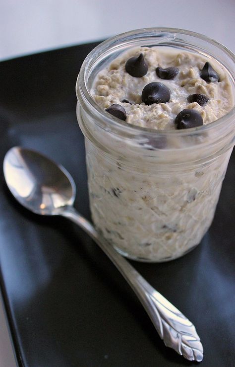 Cookie Dough Overnight Oats Cookie Dough Overnight Oats, Menu Sarapan Sehat, Overnight Oat, Overnight Oatmeal, Overnight Oats Recipe, Oats Recipes, 200 Calories, Oatmeal Recipes, Overnight Oats