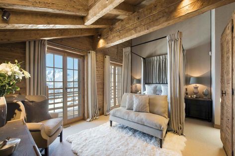 Chalet Bedroom, Game Room Tables, Chalet Chic, Chalet Interior, Swiss Chalet, King Sized Bedroom, Luxury Ski Chalet, Ski Chalets, London Interior