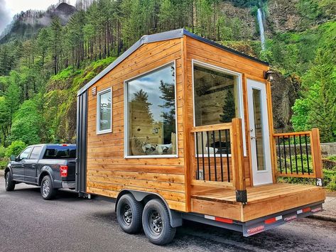 Micro Tiny House, Homes On Wheels, Mini Homes, Alternative Housing, Vista House, Tiny House Camper, Tiny Home On Wheels, Columbia Gorge, Small Tiny House