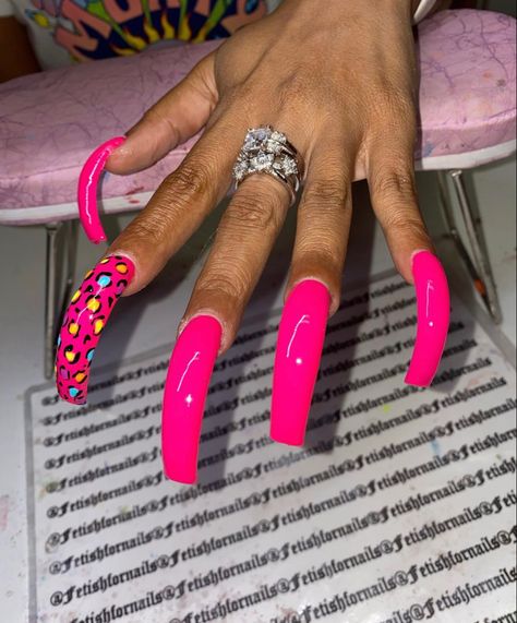 Hot Pink Curve Nails With Some Chetah Print Medium Curved Nails, Pink Curved Nails, Curve Nails, Curved Pink French Tip Nails, Long Curved Acrylic Nails Art Designs, Neon Pink Long Nails, Hot Pink 90s Nails, 90s Curved Nails Long, Xl Pink French Tips