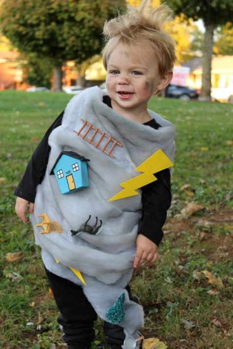 Diy Tornado Costume, Diy Tornado, Tornado Costume, Karneval Diy, Diy Fantasia, Toddler Boy Costumes, Toddler Boy Halloween Costumes, Halloween Costumes Kids Boys, Diy Costumes Kids