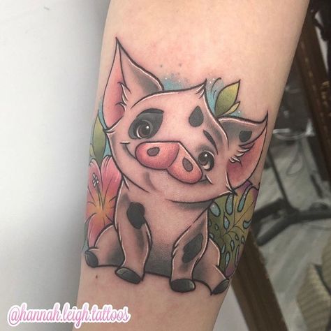 Pua Moana Tattoo, Pua And Hei Hei Tattoo, Disney Tattoos Color, Pua Tattoos, Pua Tattoo, Moana Tattoos, Tattoos Color, Disney Sleeve, Bright Tattoos