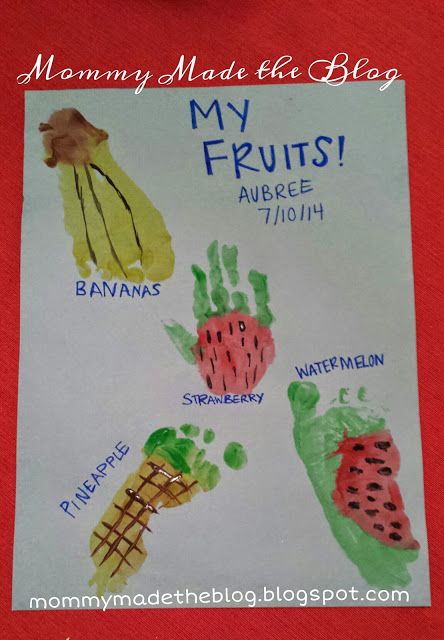 Mommy made the blog: Hand and foot print fruits Fruit Footprint Art, Summer Crafts For Toddlers, Infant Art, Fruit Crafts, Infant Classroom, Baby Art Projects, Footprint Crafts, Daycare Activities, Footprint Art