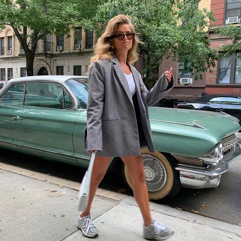 MATILDA DJERF on Instagram: “last one from New York because I really liked this day and I’ve been in the studio all day” Matilda Aesthetic, Matilda Style, 2023 Outfit Inspiration, Mathilda Djerf, Matilda Djerf Style, Summer Outfits 2024, European Summer Outfits, Girls Robes, Matilda Djerf