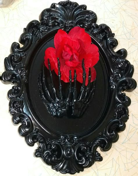 Gothic Dollar Store Diy, Witchy Dollar Tree Diy, Gothic Dollar Tree Diy, Macabre Crafts Diy, Goth Wreath Diy, Dollar Tree Skull Crafts, Goth Diy Crafts, Goth Crafts Diy, Diy Horror Decor