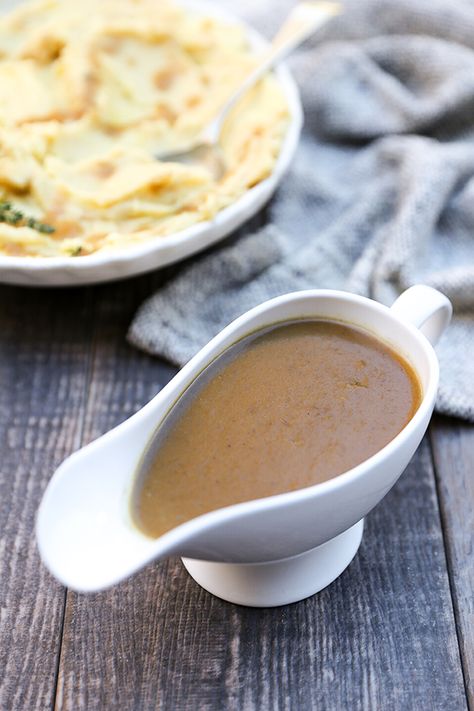 Caramelized Onion and Apple Cider Gravy Apple Cider Gravy, Vegetarian Thanksgiving Main Dish, Turkey Giblet Gravy, Cider Gravy, Homemade Turkey Gravy, Vegetarian Gravy, Vegetarian Thanksgiving Recipes, Turkey Gravy Recipe, Pan Gravy