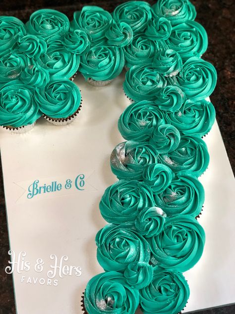 Cupcake Pull Apart Cake, Cupcake Pull Apart, Tiffany Birthday Party, Tiffany Birthday, Pull Apart Cupcake Cake, Pull Apart Cake, Cupcake Decor, Pull Apart Cupcakes, Sampler Box