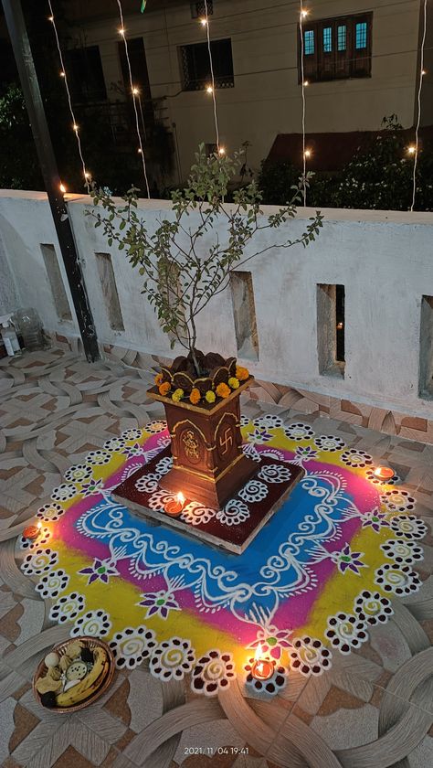 Tulasi Rangoli Designs, Tulsi Pooja Rangoli, Tulsi Vivah Status, Tulsi Pot Rangoli Design, Tulsi Chaura Design, Rangoli Designs Tulsi, Tulsi Rangoli Design, Tulsi Vivah Decoration, Rangoli For Tulsi Vivah