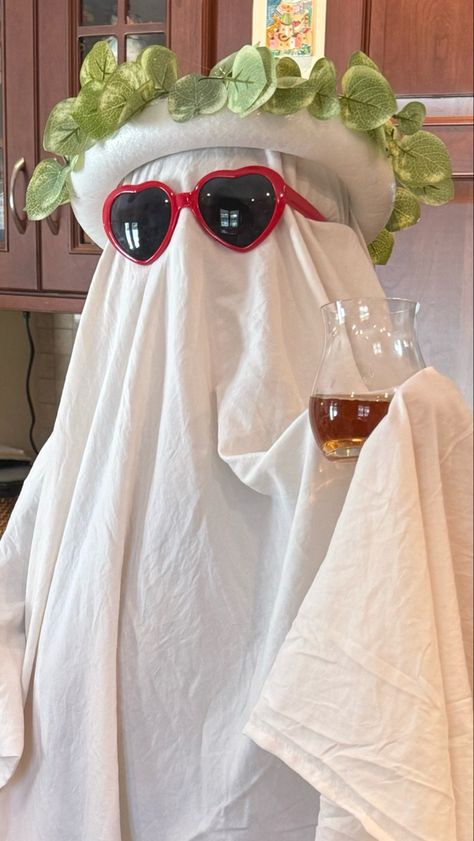 Taylor Swift Ghost, Taylor Swift Anti Hero, Taylor Swift Halloween Costume, Ghost Costume, Costume Inspo, Anti Hero, Eras Tour, Holiday Parties, Halloween Costume