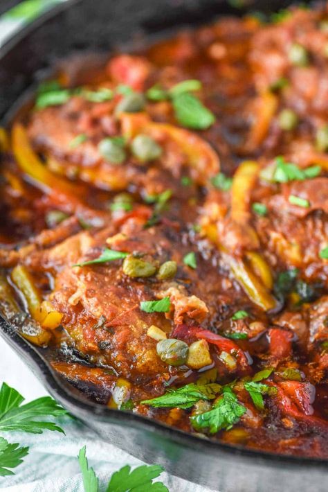 With peppers, prosciutto, garlic, herbs and capers cooked in some crushed tomatoes, this Roman chicken is a hearty, but easy weeknight dinner. #romanchicken #romanstylechicken #chickenrecipe #chickendinner #chicken | chiselandfork.com Roman Chicken, Chicken Saltimbocca, Cacciatore Recipes, Tuscan Recipes, Chicken Cacciatore Recipe, Coconut Curry Chicken, Duck Recipes, Easy Weeknight Dinner, Chicken Stuffed Peppers