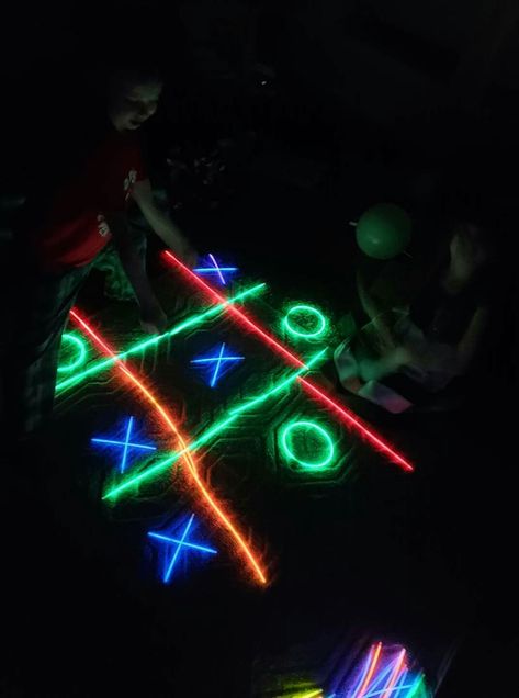 Glow Party Game Ideas, Glow Stick Games, Rave Party Ideas, Glow Party Games, Glow Stick Ideas, Bonfire Aesthetic, Glow Sticks Party, Alien Games, Glow Stick Party